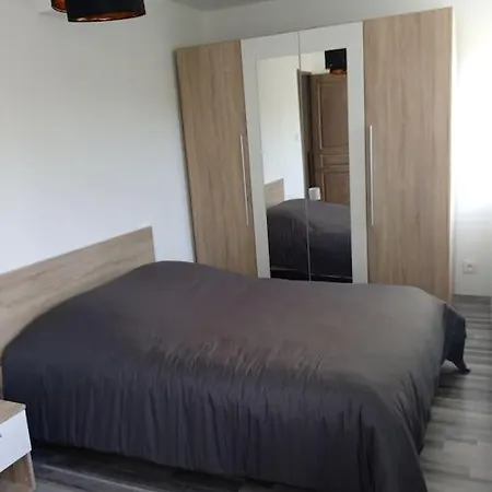 Location * Pouru-Saint-Remy